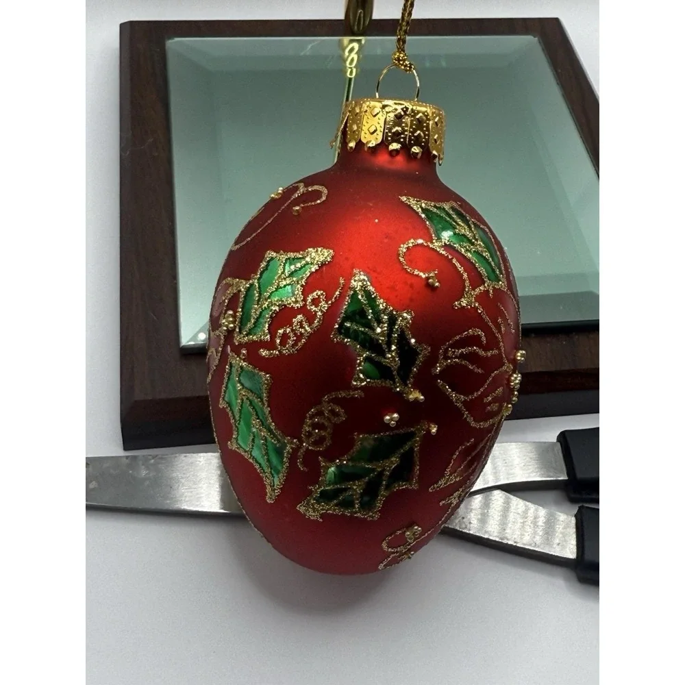 Dept‎ 56 Hand Crafted Glass Egg Ornament RED poinsettia Gold Glitter